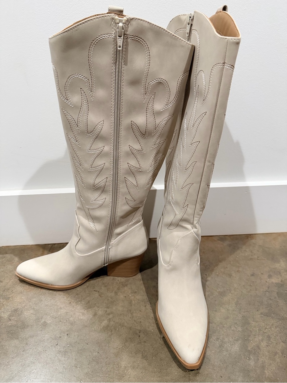 Kohl's Cream Knee-High Western Heeled Boots